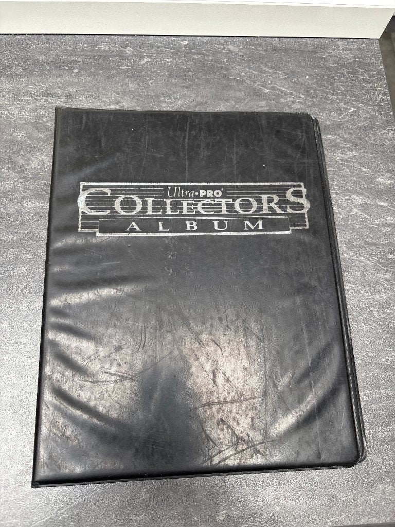 Ultra Pro collectors album kaartenmap, Enlèvement ou Envoi, Utilisé