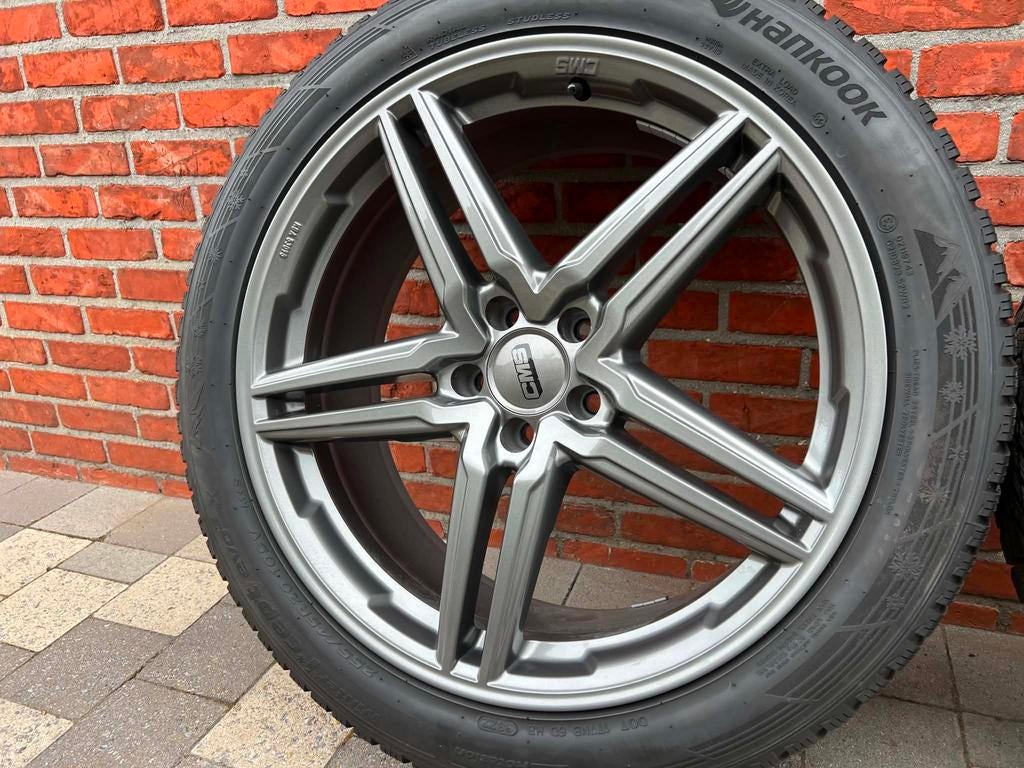 VW TIGUAN WINTERSET 255/45/R20 HANKOOK, Auto-onderdelen, Banden en Velgen, Banden en Velgen, Winterbanden, 20 inch, 255 mm, Personenwagen