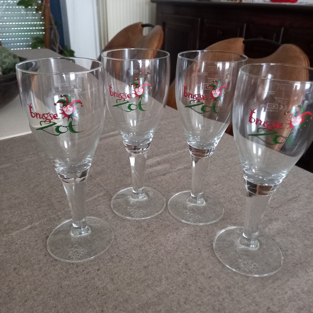 Brugse Zot bierglazen. 4 stuks voor 7€, Enlèvement, Neuf, Verre ou Verres