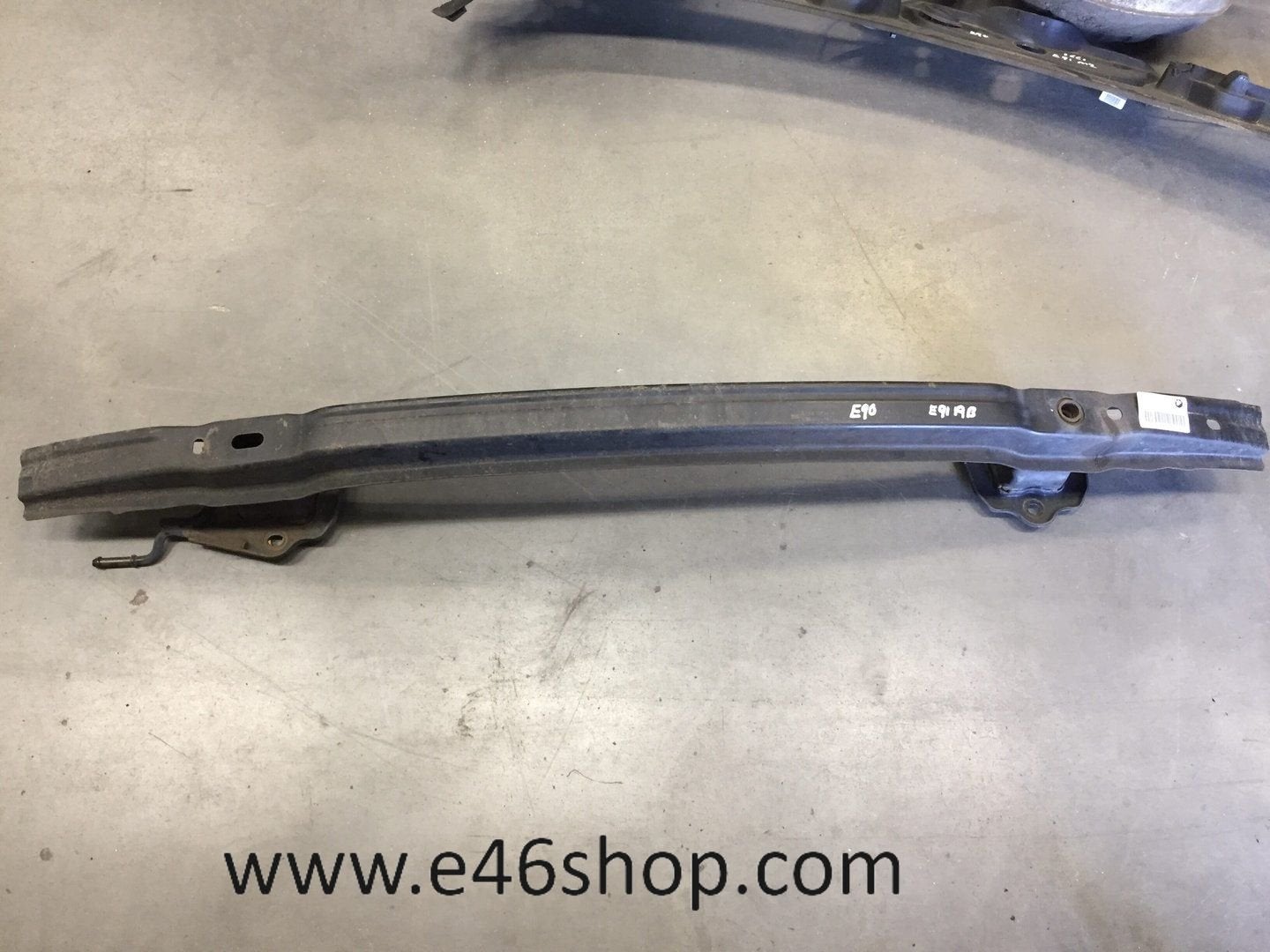 BMW E90 E91 bumperbalk achterbumper oe 7058467, -, Utilisé, -, Enlèvement ou Envoi