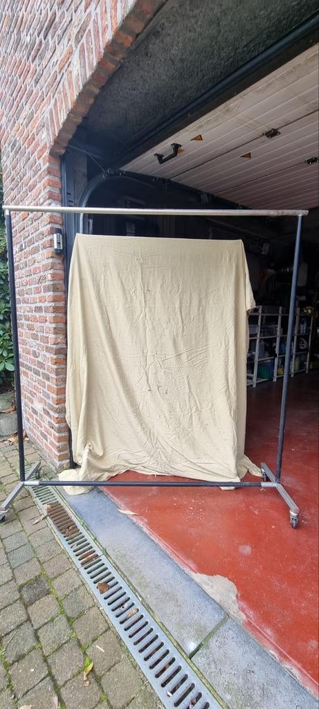 Rechte rek L 150 cm - hoogte 160 cm met wielen, Ophalen