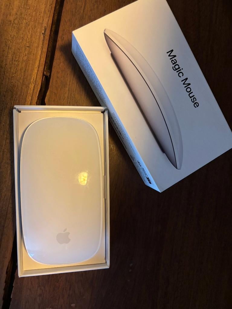 Apple Magic Mouse (Model 2024) – USB-C – Wit, Computers en Software, Muizen, Zo goed als nieuw, Muis, Draadloos, Ophalen