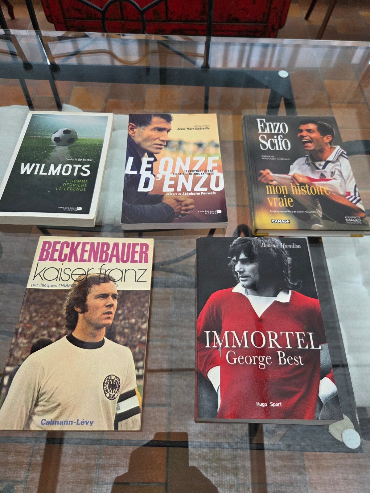 5 livres du foot, de Scifo , Wilmots,  Beckenbauer et Best, Enlèvement ou Envoi