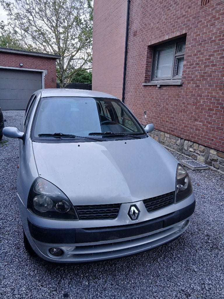 Renault Clio 1.2 cc Benzine 5deurs Lez Ok Zeer Goede Staat, Auto's, Handgeschakeld, 5 deurs, Particulier, Zilver of Grijs