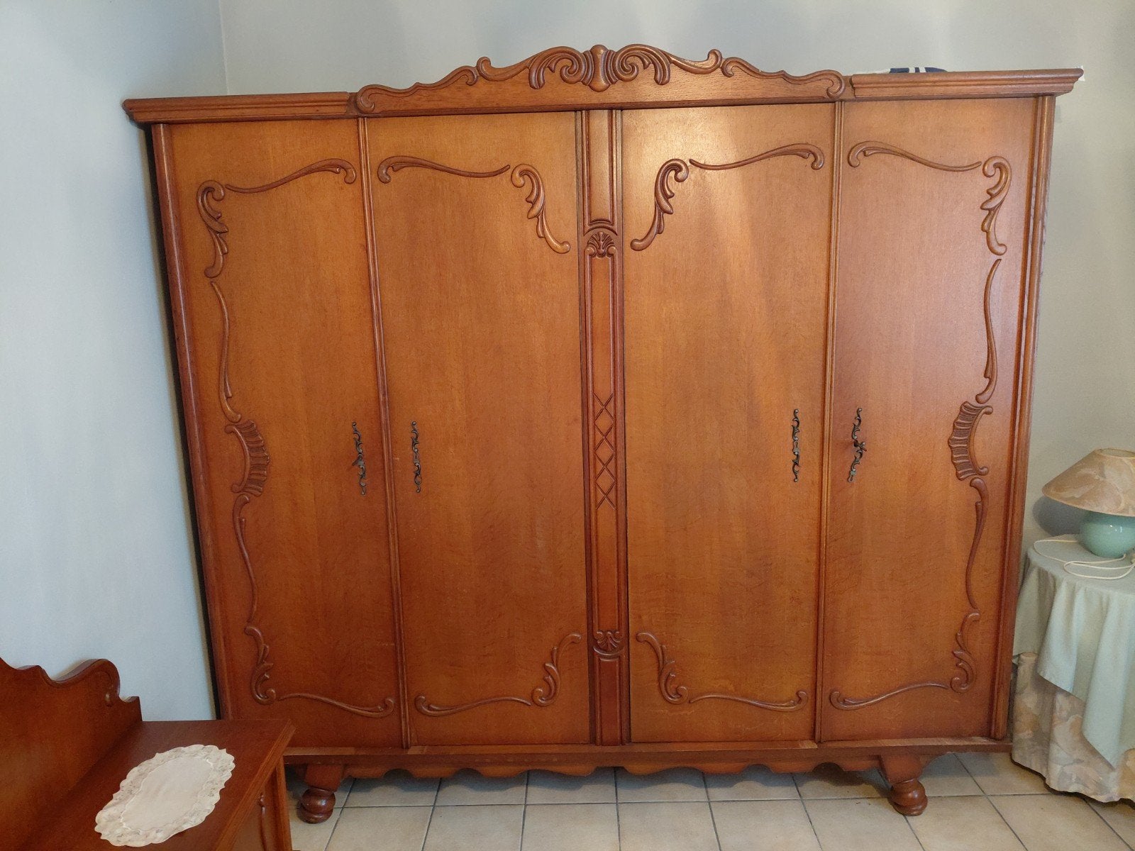 complete antieken slaapkamer, kast, bed,nachtkastjes,commode, Antiek en Kunst, Ophalen