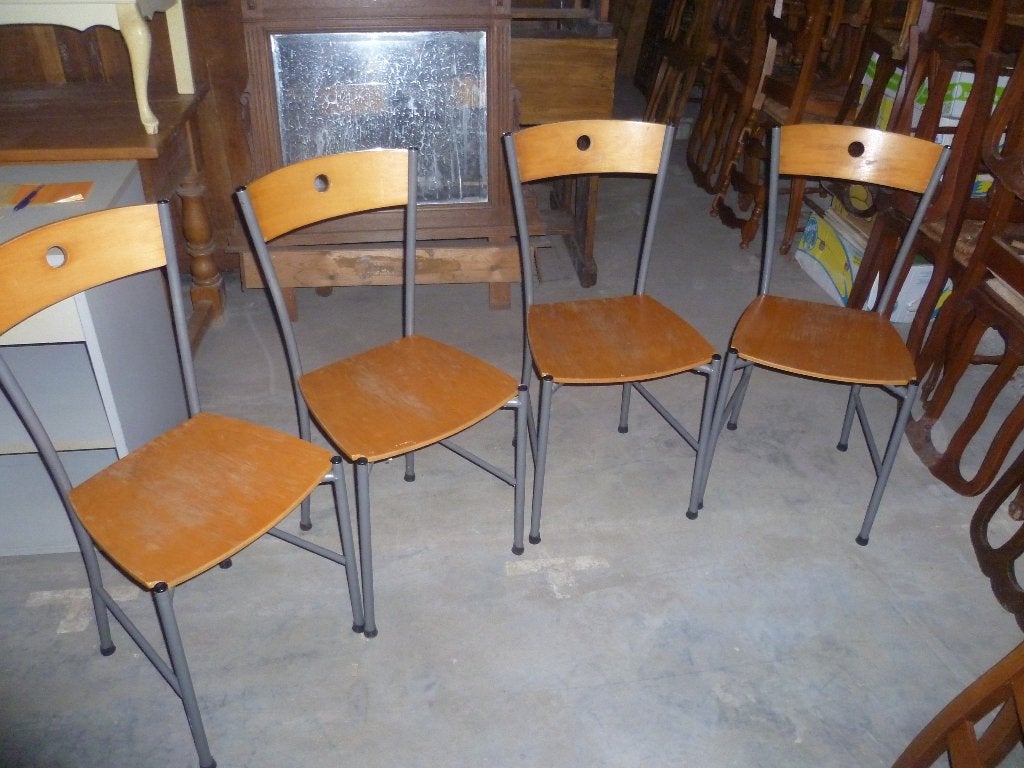 4  KEUKEN STOELEN, Ophalen