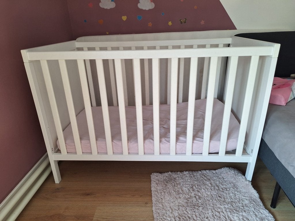 Babybed te koop, Enfants & Bébés, Chambre d'enfant | Lits, Moins de 70 cm, Comme neuf, Moins de 140 cm, Enlèvement