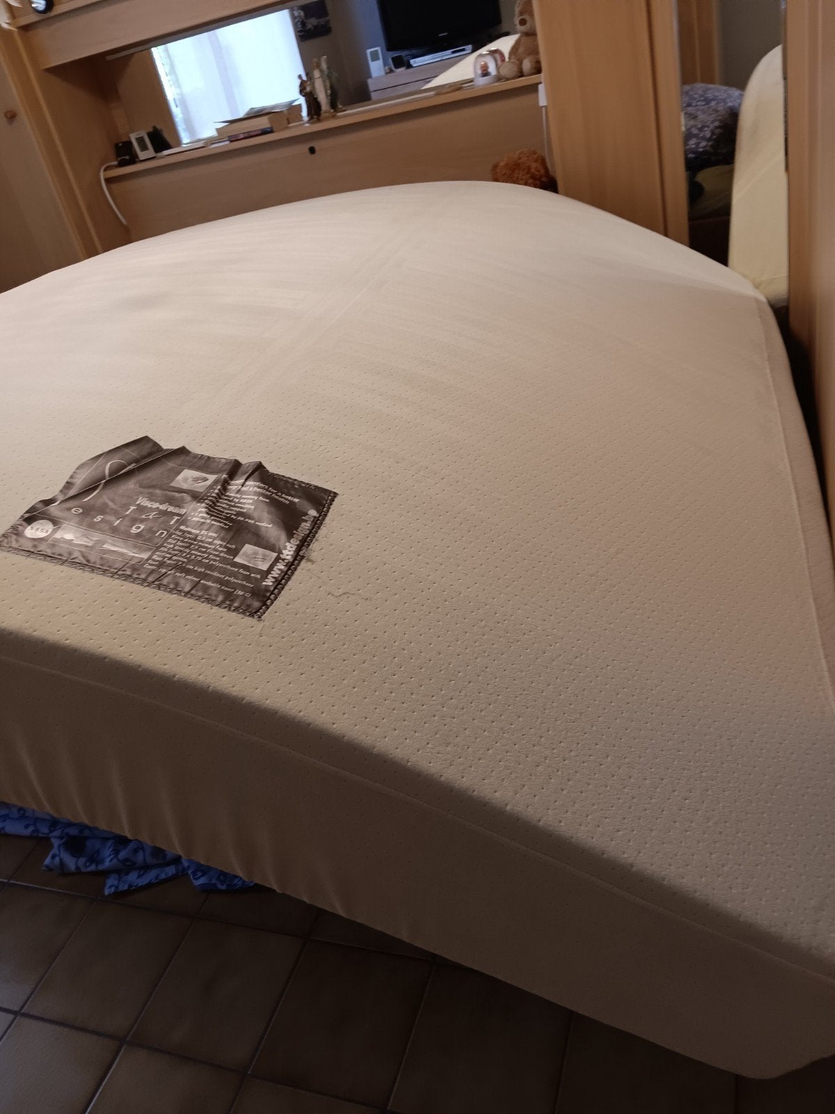 Matelas décent. 160/200/20. La housse peut être lavée, Maison & Meubles, Chambre à coucher | Lits boxsprings, Enlèvement
