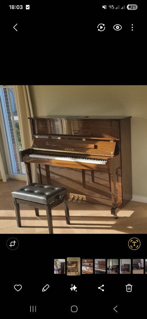 Piano Hailun Crescendo HL121-A (2022) comme neuf, Musique & Instruments, Brillant, Comme neuf, Brun, Enlèvement