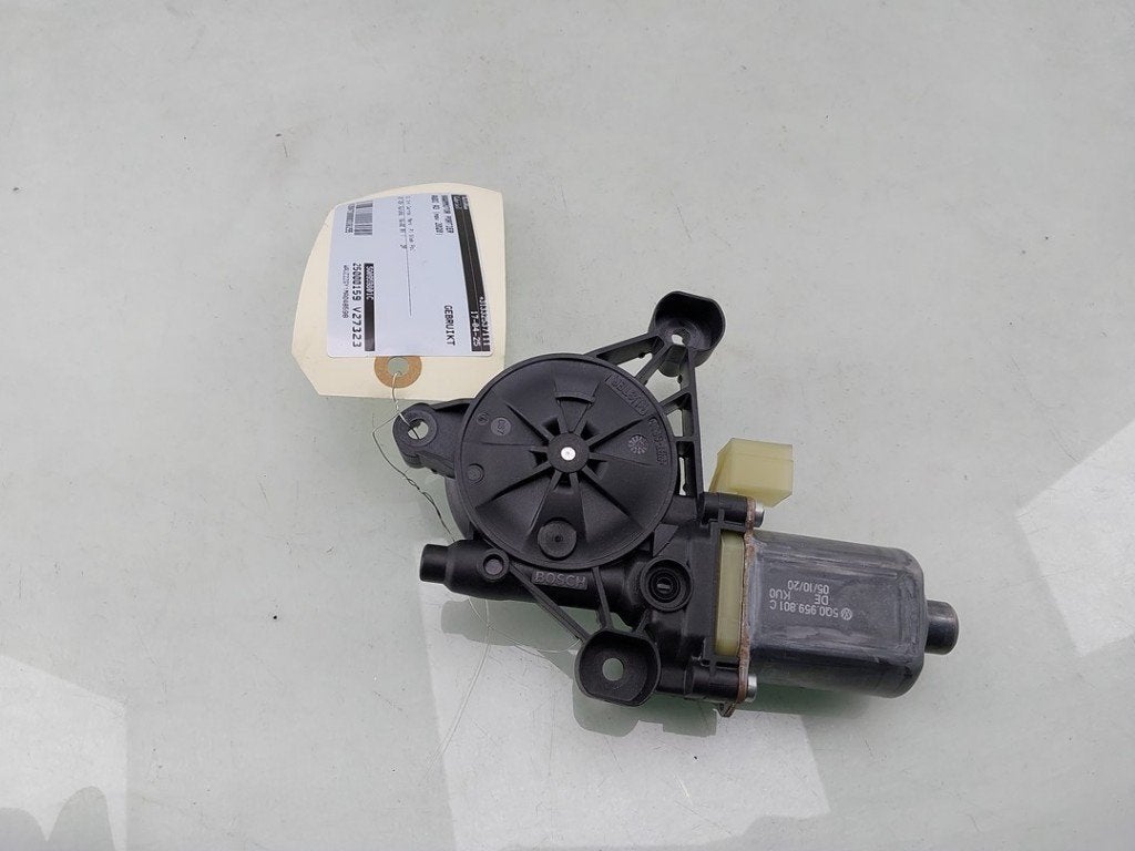 MOTEUR LEVE VITRE ELECTRIQUE Audi A3 Sportback (8YA), Auto-Union-Straße  1,
85057  Ingolstadt, DE, Info@audi.de, Audi, Utilisé