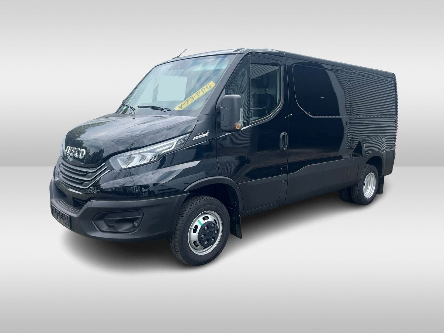 Iveco Daily 35C21 Hi-Matic Luchtvering 3.5T Trekhaak, Auto's, Bestelwagens en Lichte vracht, Airconditioning, Centrale vergrendeling