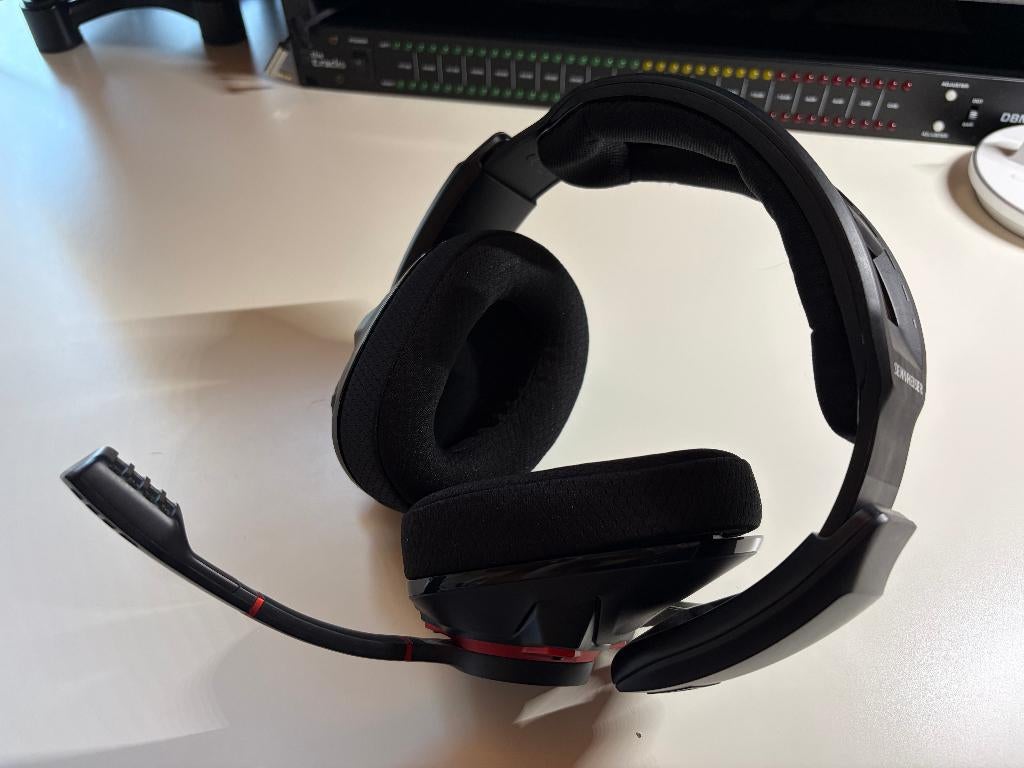 Casque gaming filaire - GSP 600 Sennheiser, Ophalen, Mute-functie, Zo goed als nieuw, Over-ear