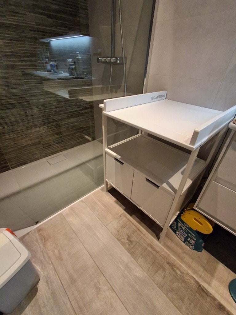 Table à langer avec armoire, Enfants & Bébés, Enlèvement, Comme neuf, Armoire
