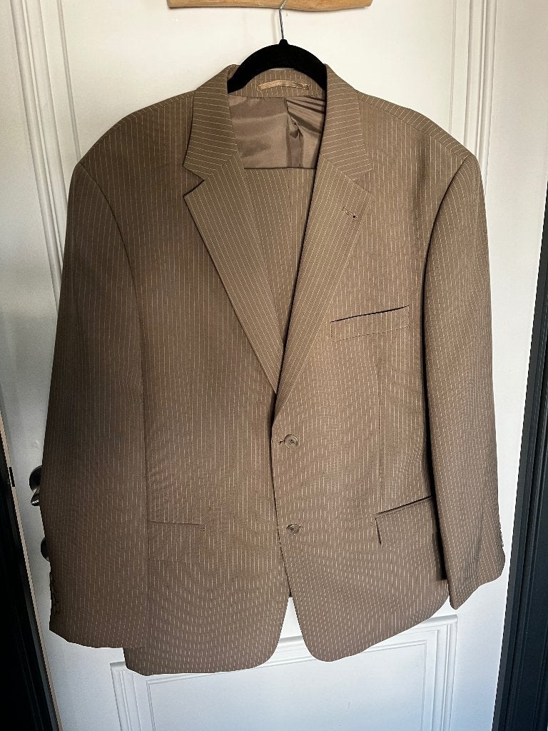 kostuums 2 en 3 delig en broeken buikmaat 27, Ophalen of Verzenden, Zo goed als nieuw, Beige