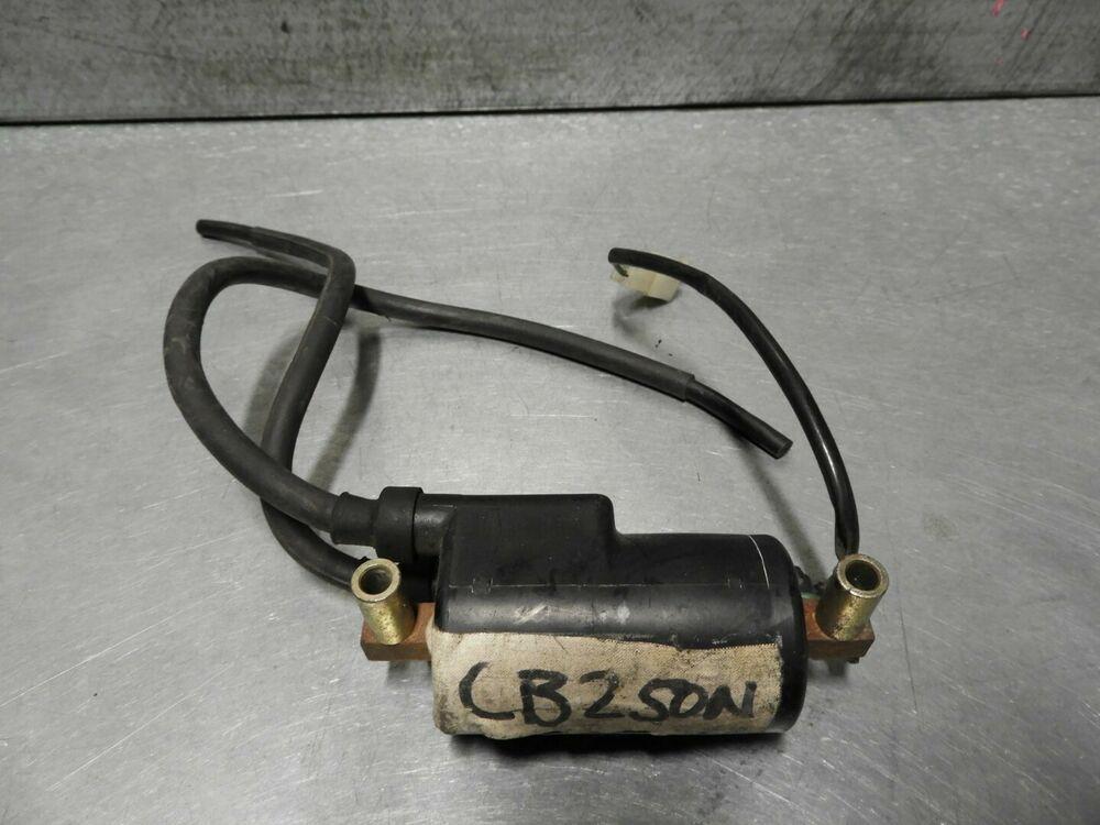 CB250 nighthawk 1996 - 2000 Honda Bobijn bougiekop D1-43866