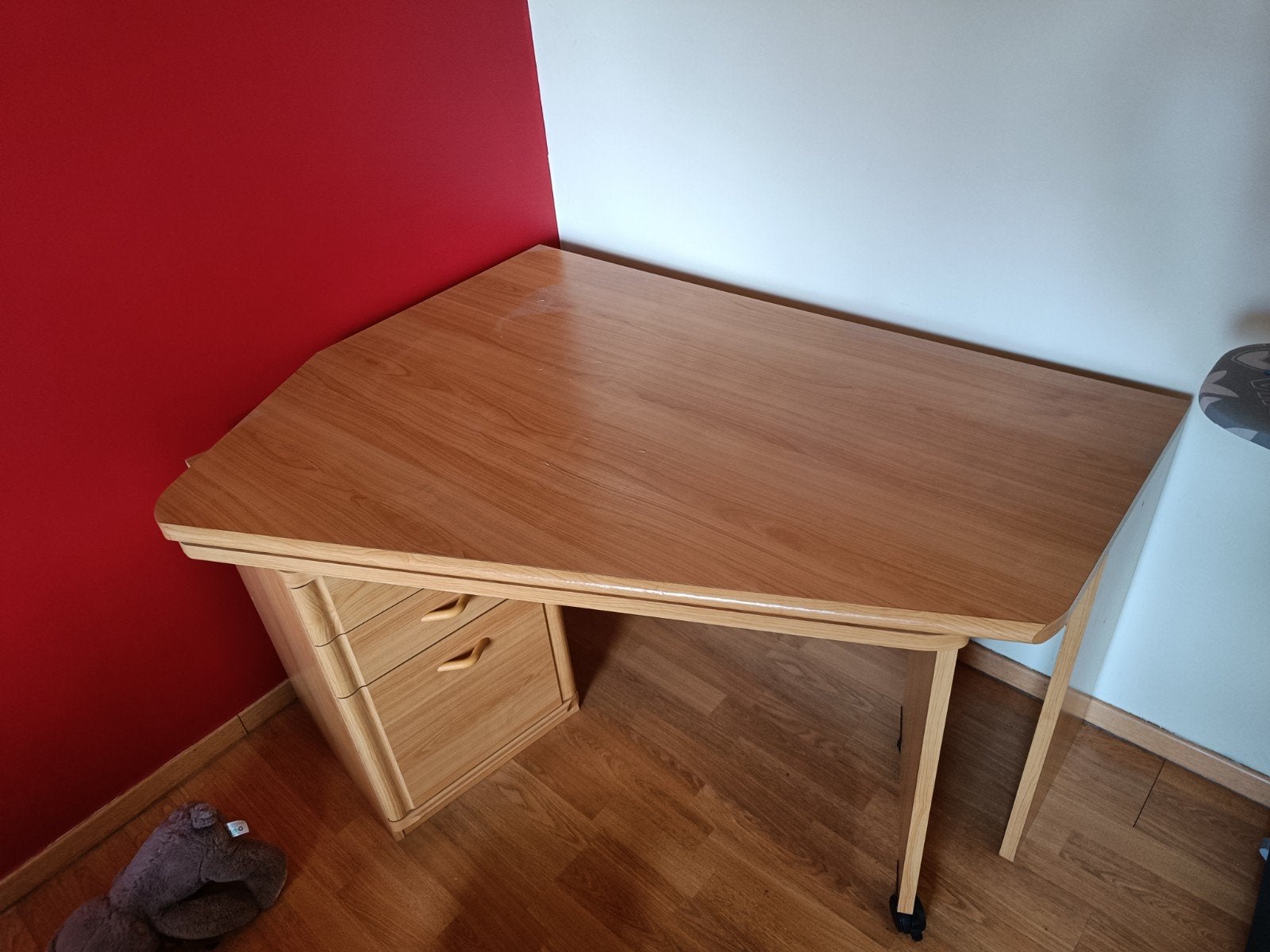 Bureau met uitschuifbaar blad., Ophalen, Gebruikt, Kinderbureau, Bruin