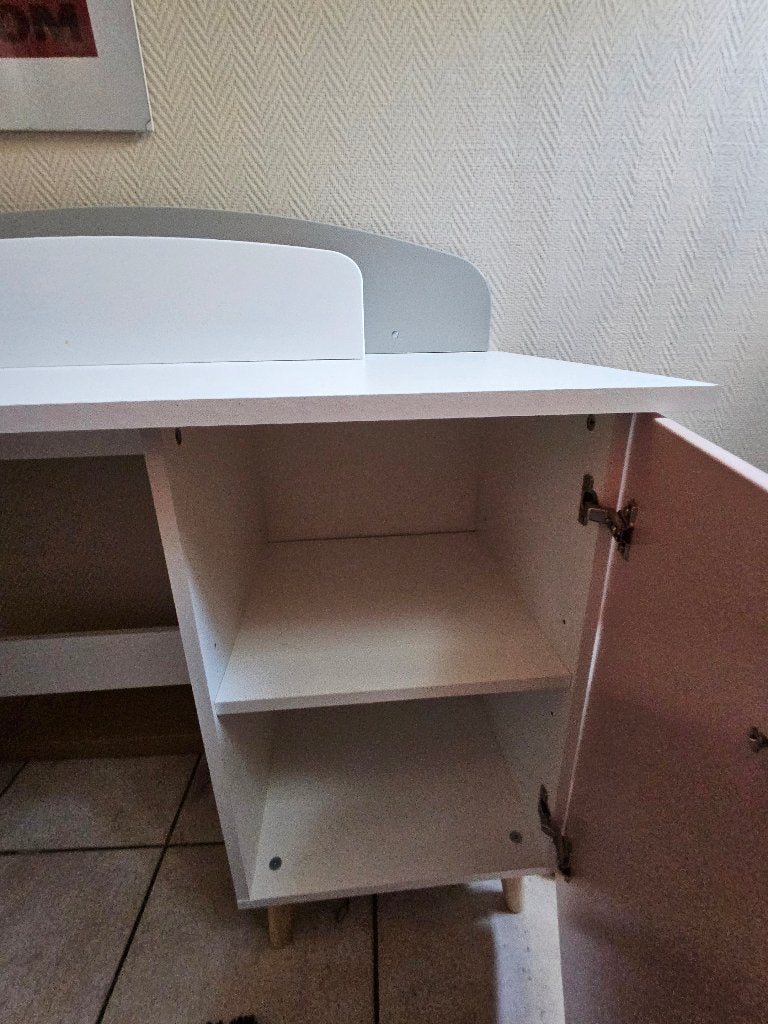 Bureau kind, Ophalen, Zo goed als nieuw, Kast
