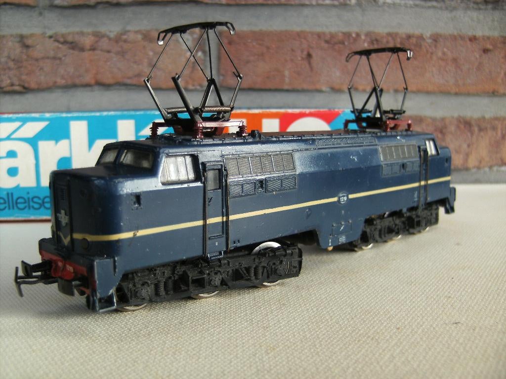 Märklin – Electrische Locomotief  –  Model 3051, Hobby en Vrije tijd, Wisselstroom, Locomotief, Analoog, Ophalen of Verzenden