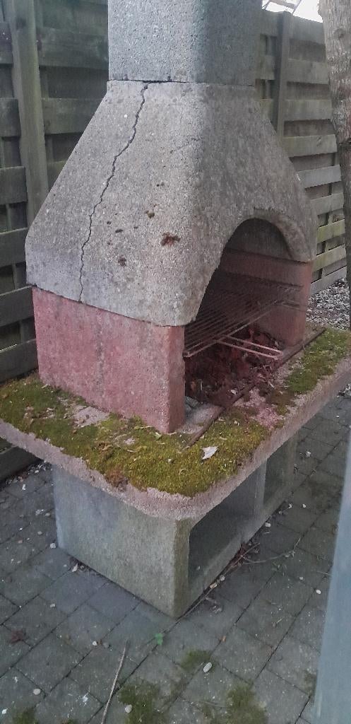 Stenen BBQ, Tuin en Terras, Ophalen, Gebruikt