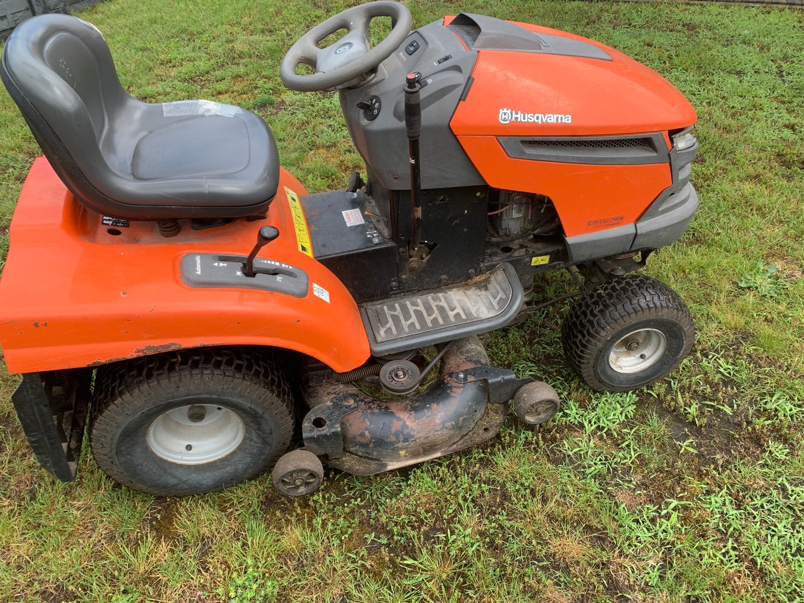 zitmaaier Husqvarna CTH 150, Enlèvement, Comme neuf, Bac de ramassage