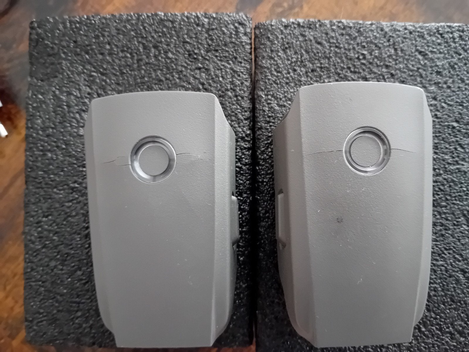 2 x mavic 2 pro batterijen ( werkend, met scheuren en bol., Hobby en Vrije tijd, Modelbouw | Radiografisch | Helikopters en Quadcopters