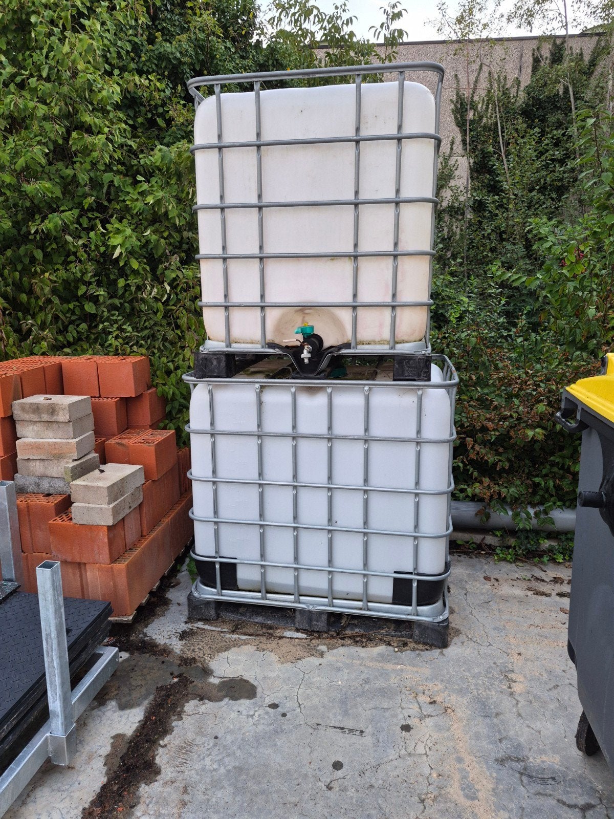 2 watervaten 1000l per vat, Tuin en Terras, Ophalen, Gebruikt