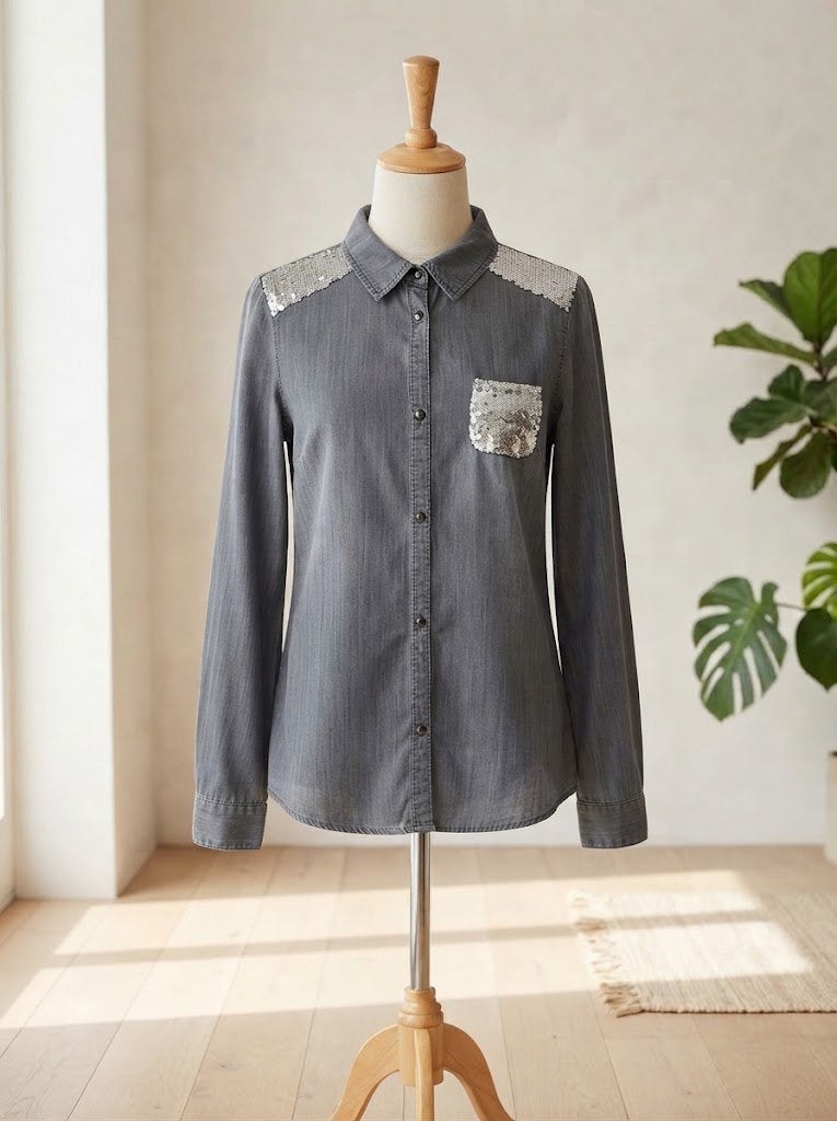 Stijlvol grijs jeansblousje Someone maat 164, Kinderen en Baby's, Meisje, Overhemd of Blouse, Ophalen of Verzenden, Zo goed als nieuw