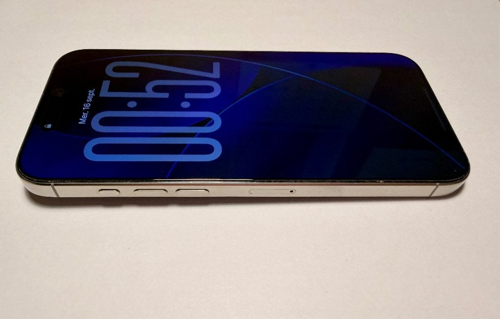 iPhone 16 Pro Max 256 Go Titane naturel Batterie 99 %, Telecommunicatie, 99 %, IPhone 16 Pro Max, Zo goed als nieuw, Zonder simlock