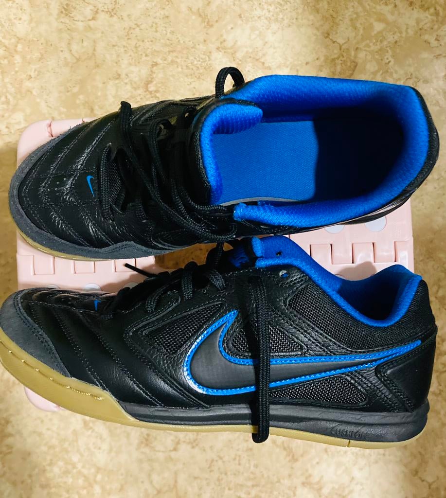 Nike gato indoor, Enlèvement ou Envoi, Comme neuf