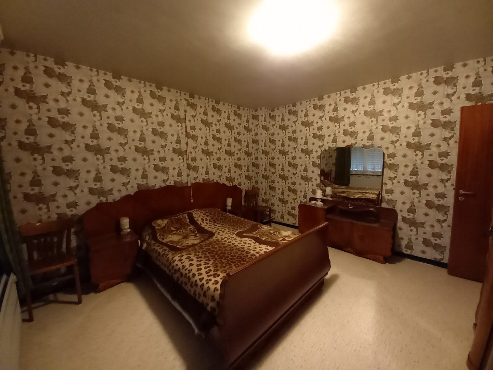Tweepersoons slaapkamer, Ophalen