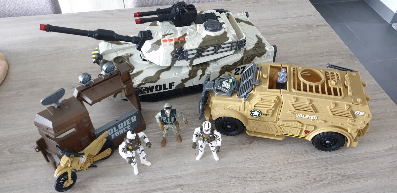 Set de jeu Soldier Force, Enlèvement
