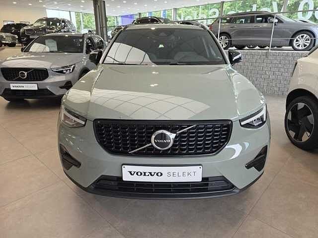 Volvo XC40 T2 AUT Plus Dark, Auto's, Bedrijf, 5 zetels, Grijs, 127 pk