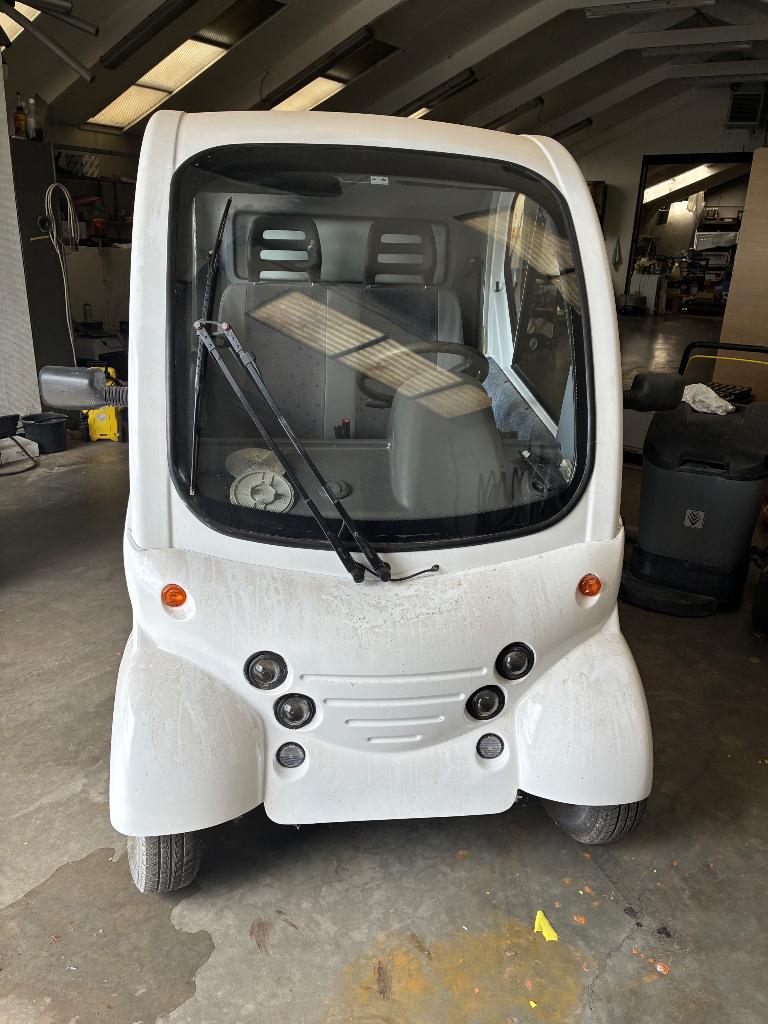 Voiture électrique EVF smile, Autos, Autos Autre, Particulier, Électrique, Euro 6, Autre carrosserie, 2 portes, Automatique, Blanc