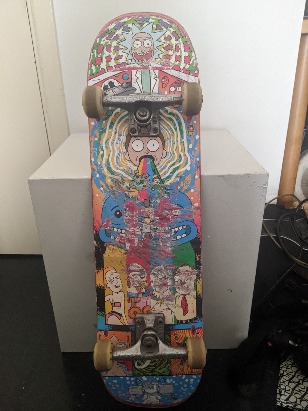 Rick and Morty Skateboard in Goede staat! RARE!!!, Sport en Fitness, Ophalen, Gebruikt, Skateboard