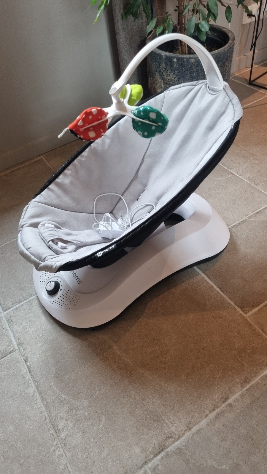 Babyswing 4 moms, Kinderen en Baby's, Schommelstoel, Ophalen, Overige merken, Met gordel(s) of riempje(s)