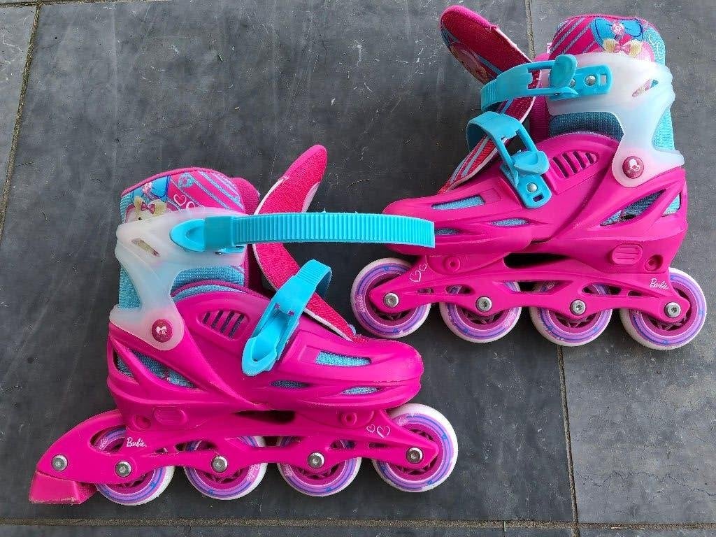 Rolschaatsen van Barbie (maat 35 t.e.m 38) + kniebescherming, Ophalen of Verzenden, Verstelbaar, Zo goed als nieuw, Kinderen
