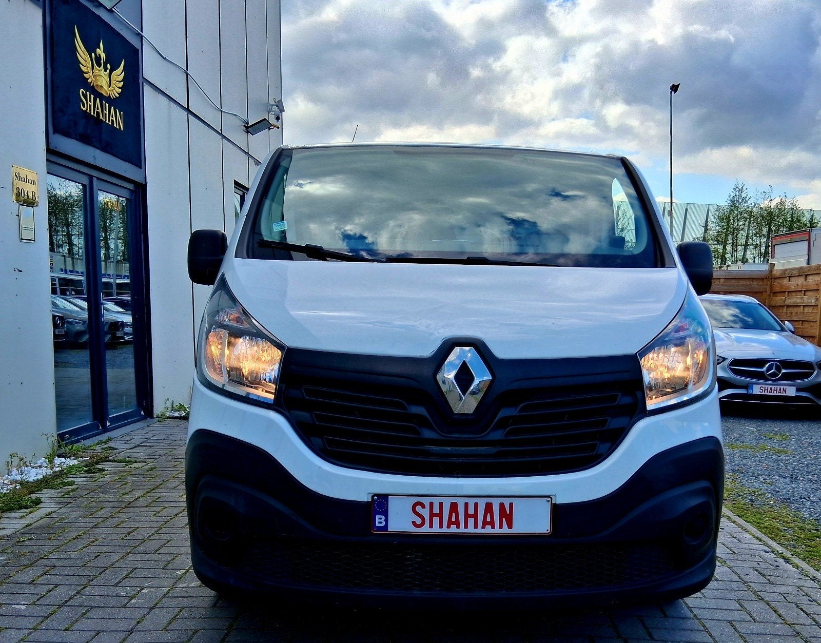 Renault trafiec 2018, Auto's, Voorwielaandrijving, 4 deurs, Stof, 4 cilinders