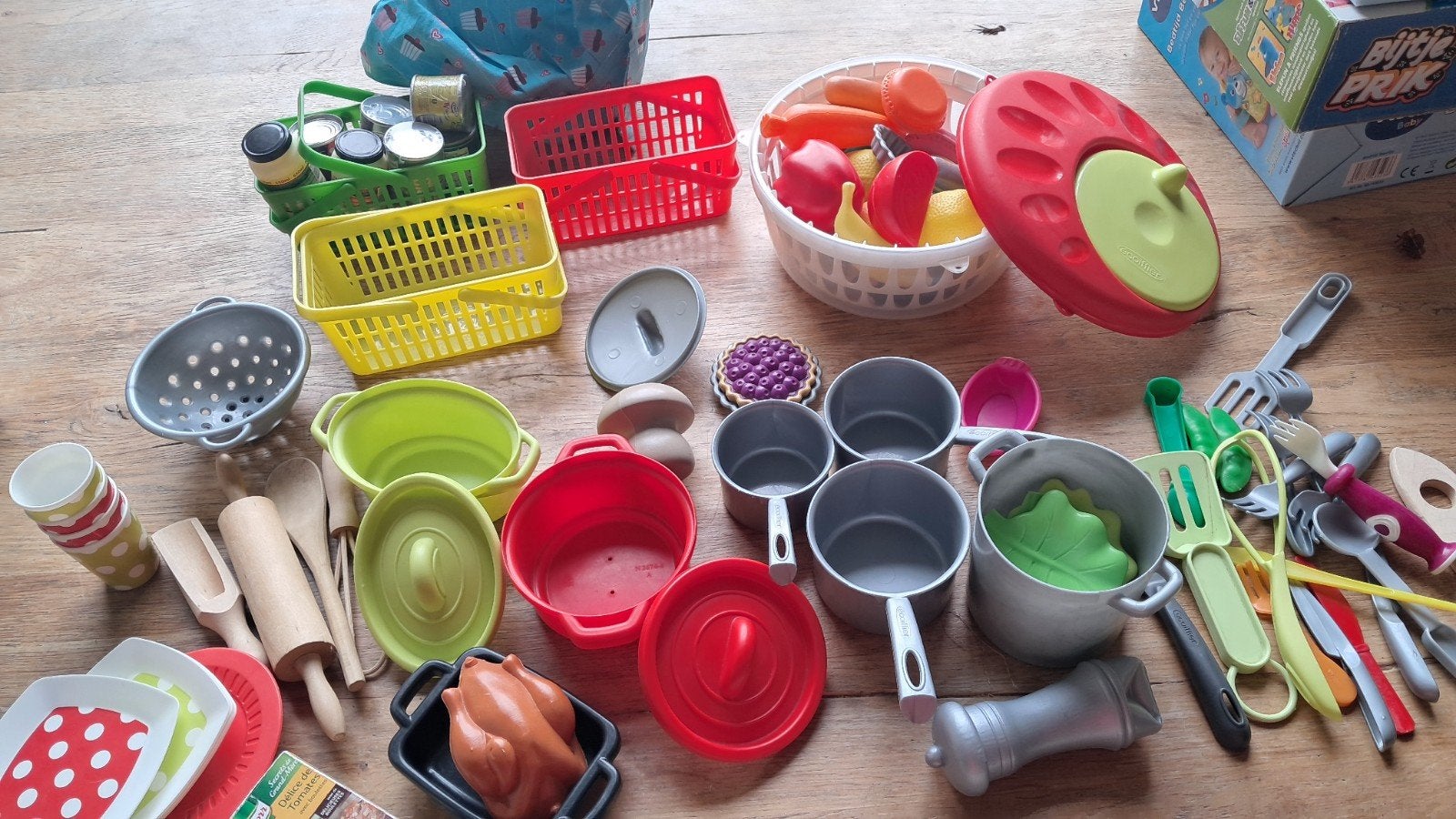 ensemble de cuisine complet, Enlèvement ou Envoi, Comme neuf