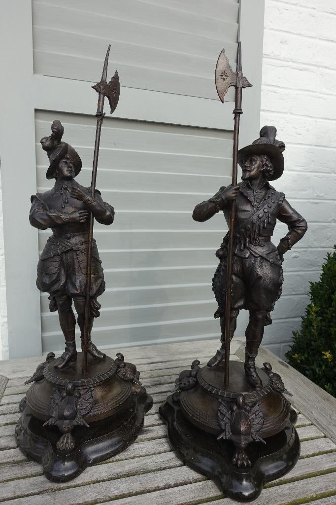 Bronzen schouwbeelden Ridders, Ophalen, Gepatineerd, 50 - 100 cm, Brons