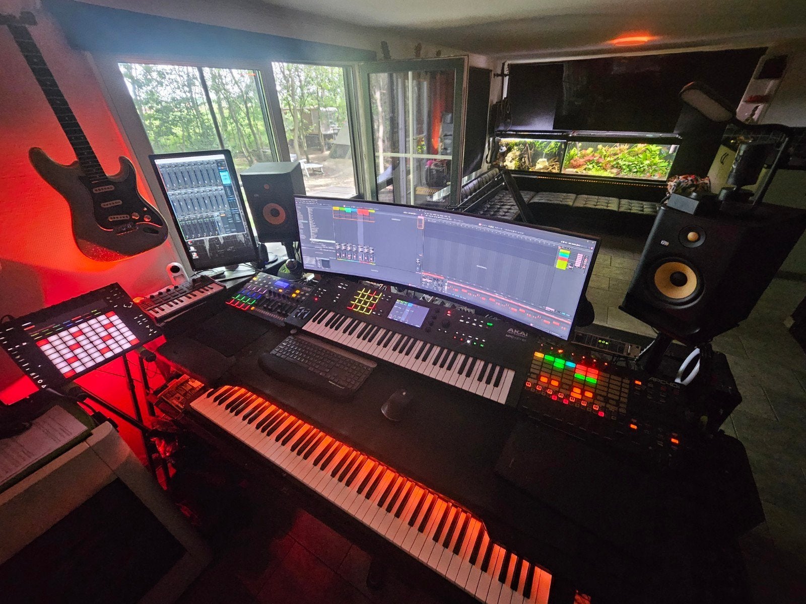 ​Akai MPC key 61 + Samsung pro980ssd + premium Plugins, Ophalen of Verzenden, 61 toetsen