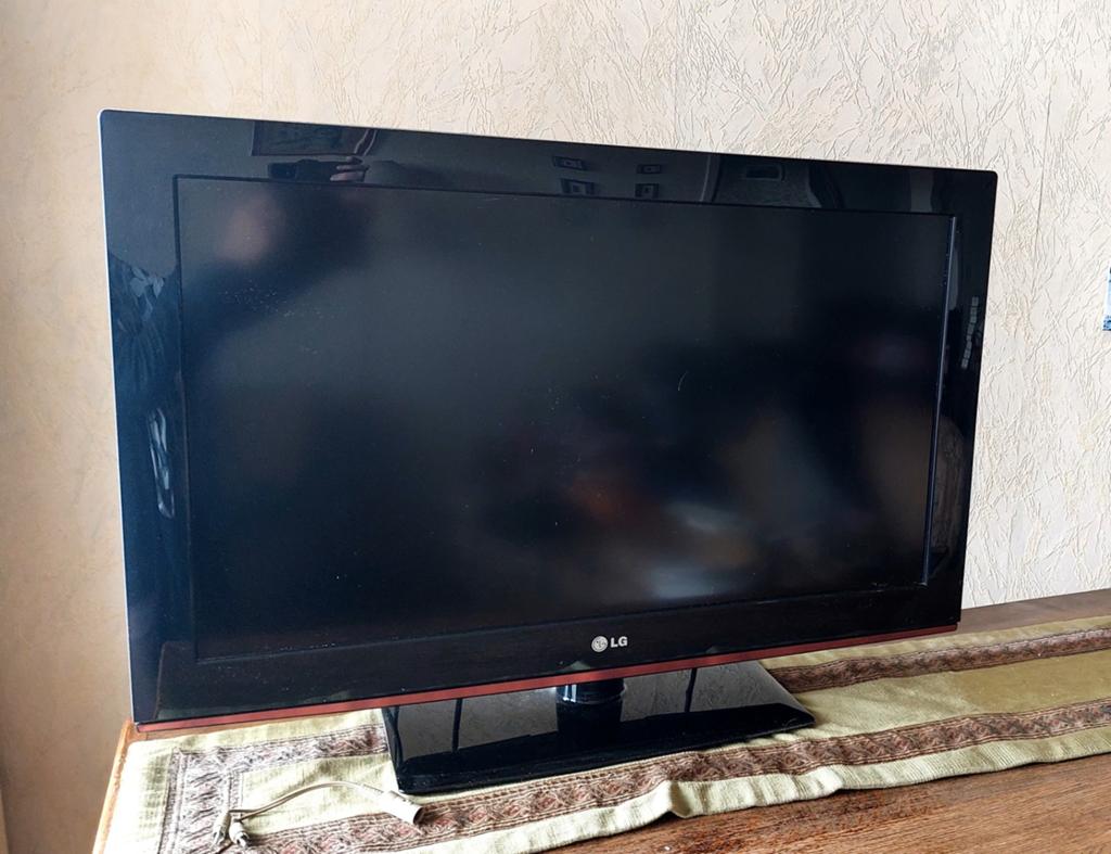 TV marque LG  de 80 cm - 60 eur, Enlèvement, LG