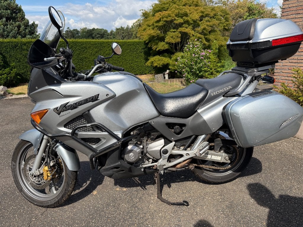 Honda VARADERO 1000, 2 cilinders, 996 cc, Gebruikt, Particulier