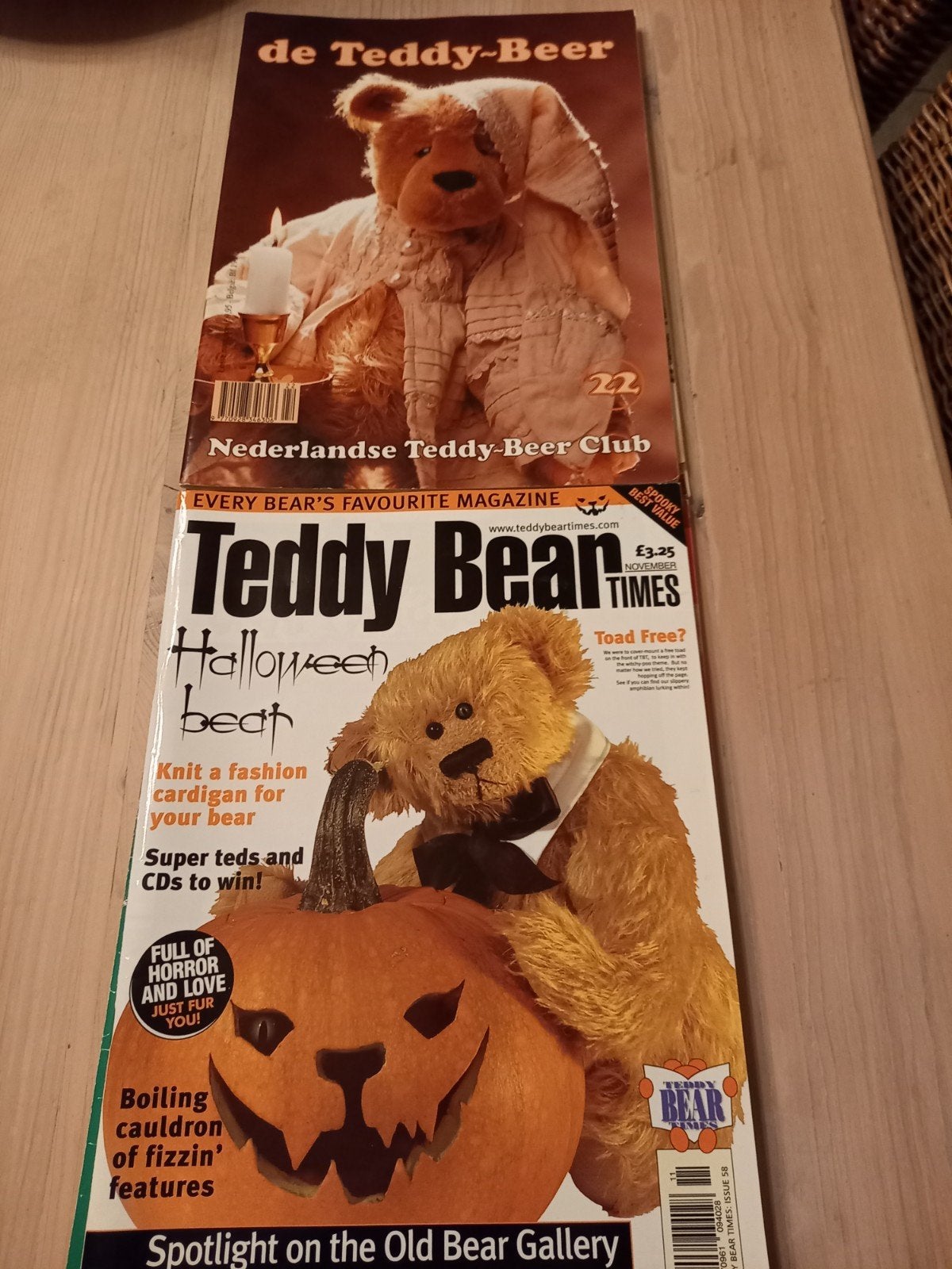 7 oude Engelstalige magazines over beren, Verzamelen, Beren en Cherished Teddies, Ophalen of Verzenden, Gebruikt
