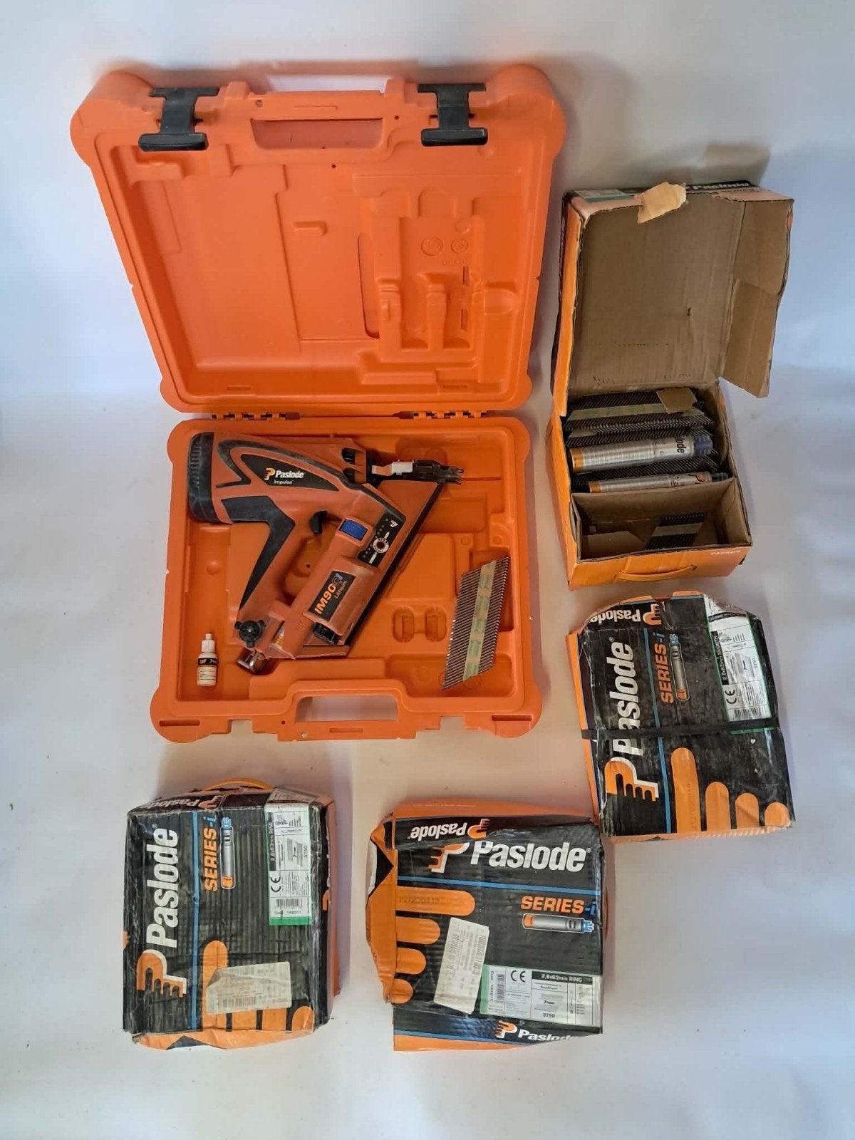 Paslode IM90Ci gastacker + koffer, Bricolage & Construction, Outillage | Outillage à main, Comme neuf, Enlèvement