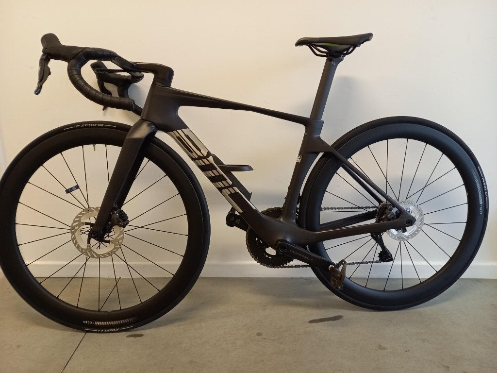 BMC Teammachine R01 Four Model 2026 S,M, Ophalen, 28 inch, Carbon, Zo goed als nieuw