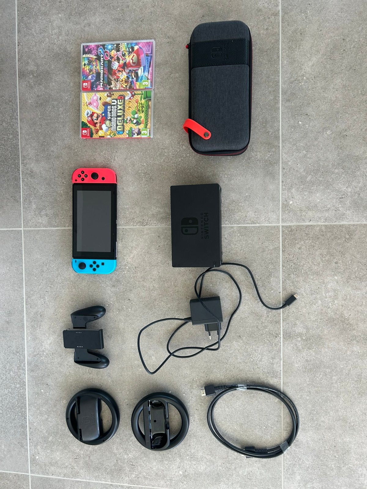 Nintendo Switch, Ophalen, Met games, Met 2 controllers, Zo goed als nieuw