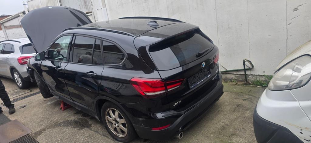 2021 bmw x1 hybrid benzine automaat 1.5 km90.000 schade auto, Euro 6, Bedrijf, X1, Automaat