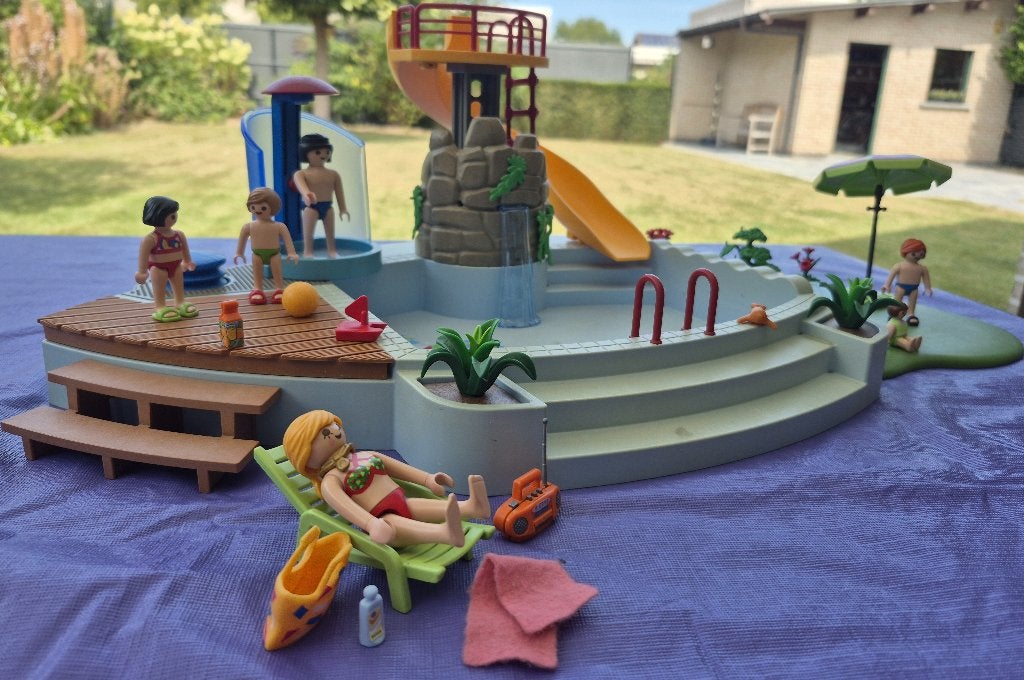 Playmobil - Openluchtzwembad met glijbaan, Enfants & Bébés, Enlèvement ou Envoi, Kit complet, Autres types, Family fun