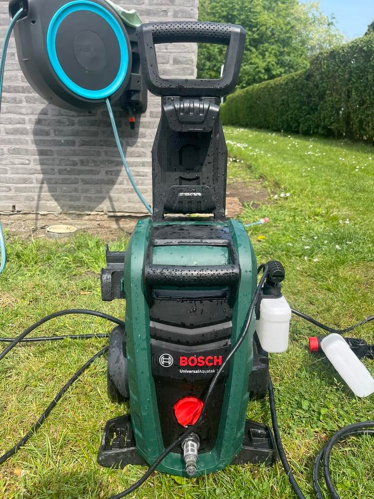 Bosch Universal Aquatak 135 Hogedrukreiniger -- 1900 W -, Bricolage & Construction, Matériel de nettoyage, Enlèvement