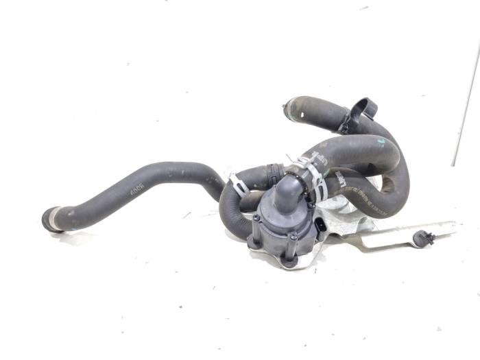 Extra waterpomp van een Lynk & Co 01, Gebruikt, -, Overige automerken, -